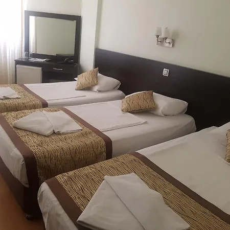 Zel Hotel 3*